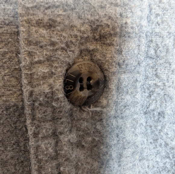 Field & Stream Vintage Gray Fleece Button-Up Shirt Men's Medium - Short arms. - Picture 6 of 10